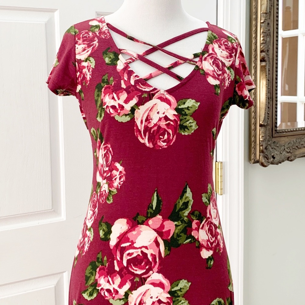 Maxi Dress Red Floral Print Short Sleeve - Picture 2 of 8